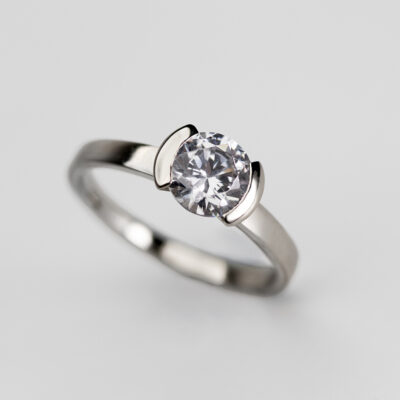 Inel solitaire din aur cu diamant lab grown Cella